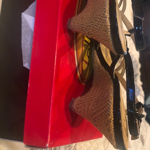 Talbots Strappy Wedge - Picture 7 of 11